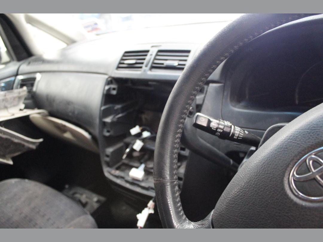 Photo '11' of Toyota Ipsum 240S Photo '11' of Toyota Ipsum 240S