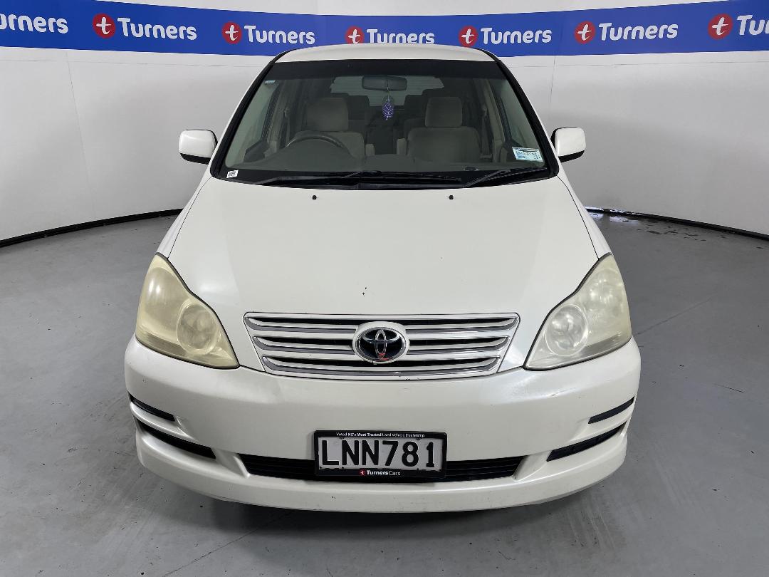 Photo '2' of Toyota Ipsum