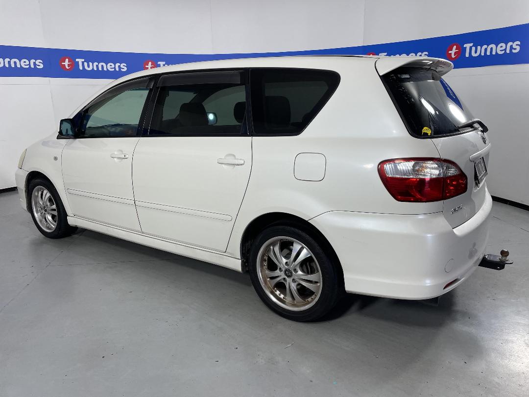 Photo '5' of Toyota Ipsum