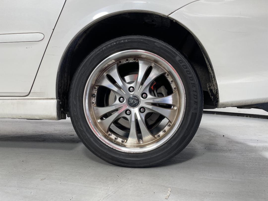 Photo '11' of Toyota Ipsum