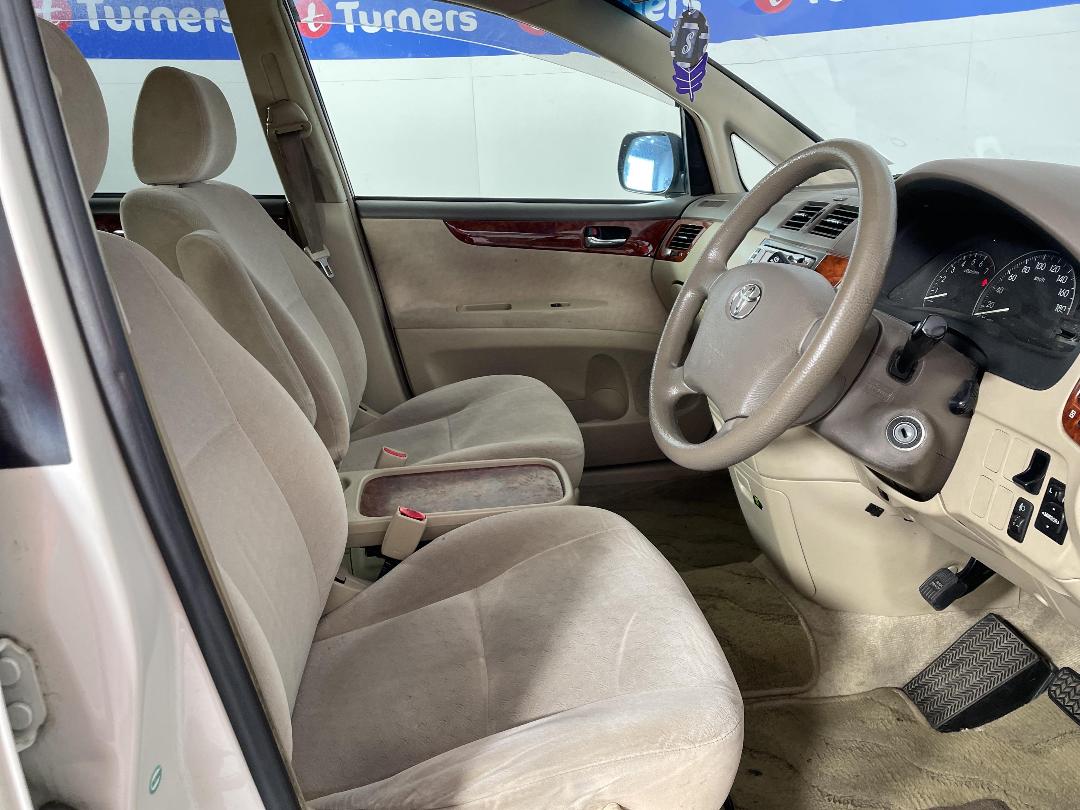 Photo '16' of Toyota Ipsum