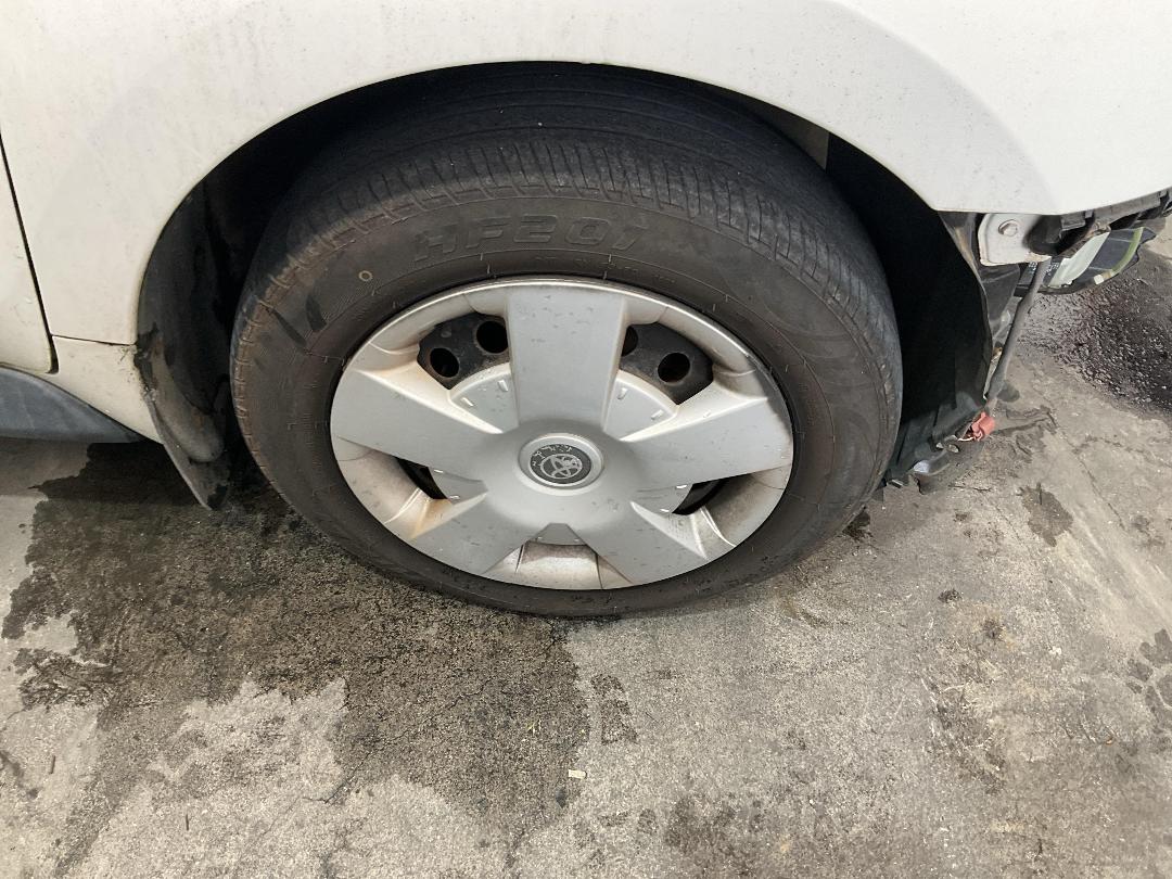 Photo '2' of Toyota IST Photo '2' of Toyota IST