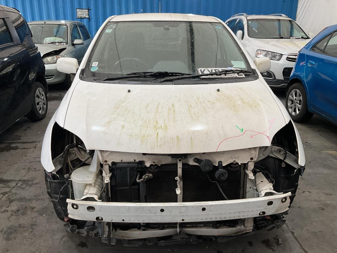 Photo '5' of Toyota IST Photo '5' of Toyota IST