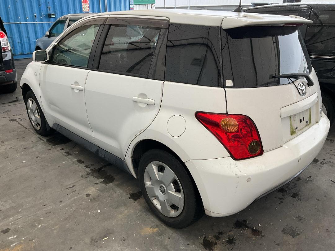 Photo '11' of Toyota IST Photo '11' of Toyota IST