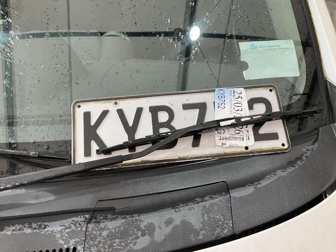 Photo '29' of Toyota IST Photo '29' of Toyota IST