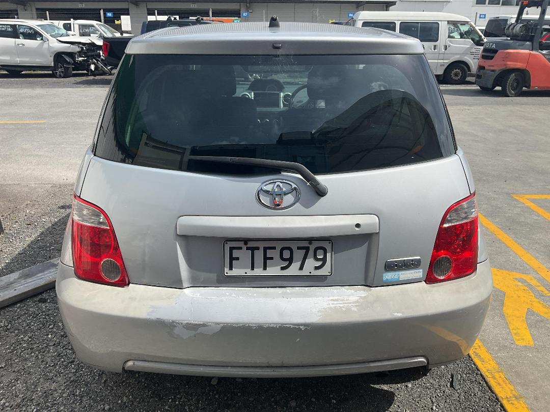 Photo '5' of Toyota IST