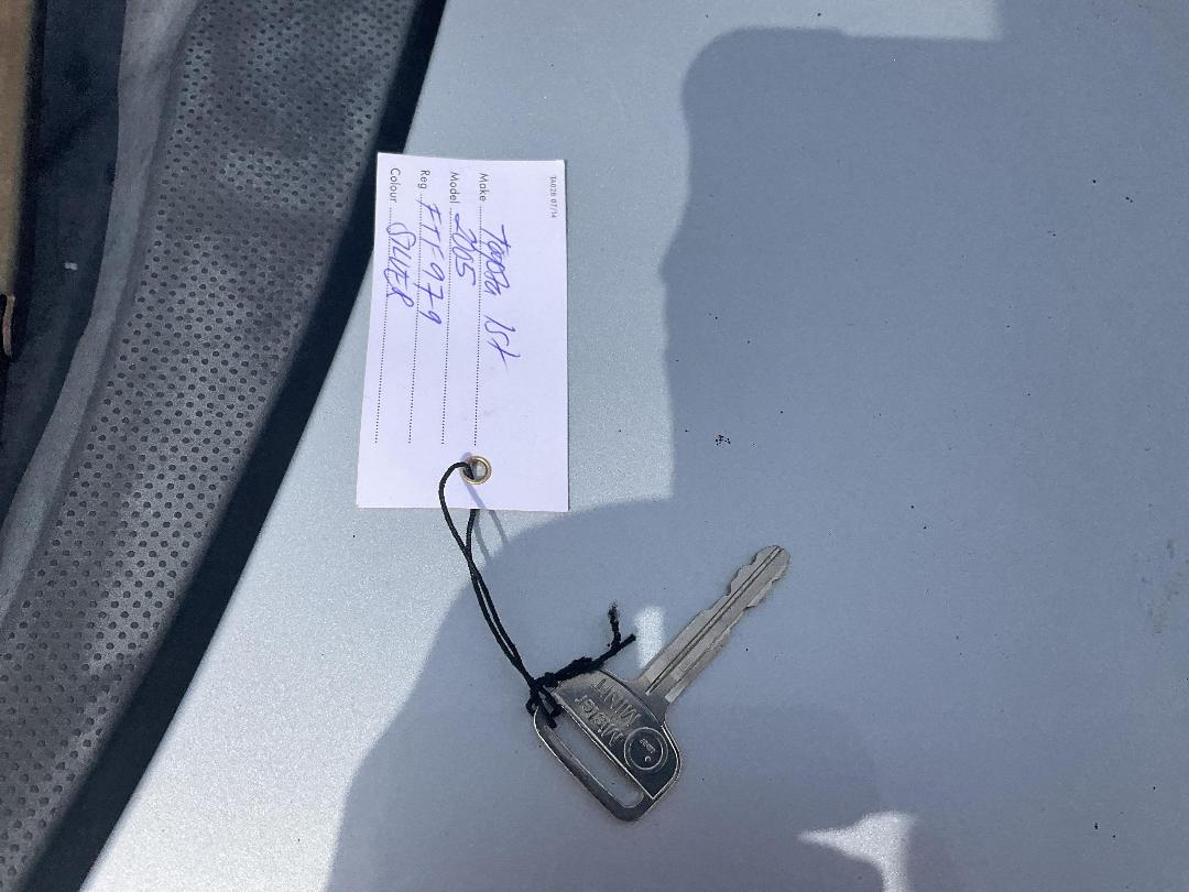 Photo '12' of Toyota IST