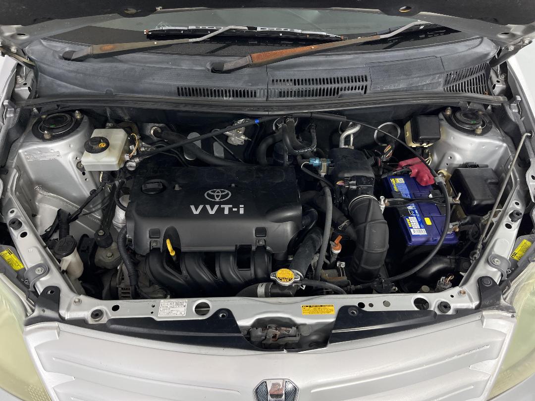 Photo '11' of Toyota IST Photo '11' of Toyota IST