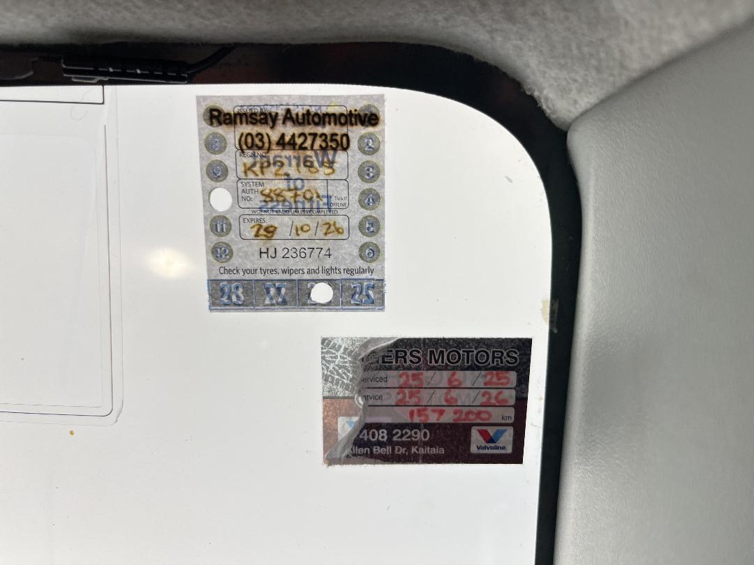 Photo '21' of Toyota IST Photo '21' of Toyota IST