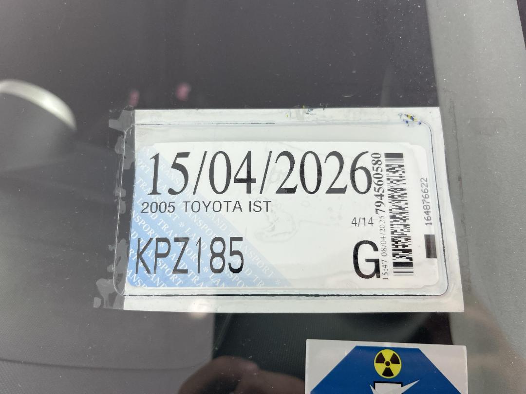 Photo '22' of Toyota IST Photo '22' of Toyota IST