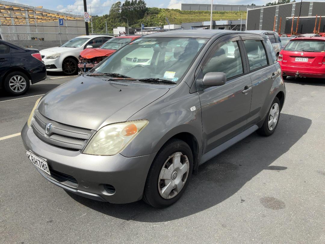 Photo '3' of Toyota IST 1.3L