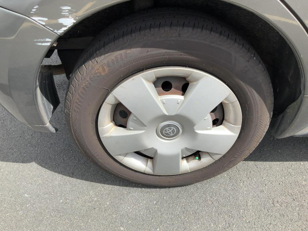 Photo '9' of Toyota IST 1.3L