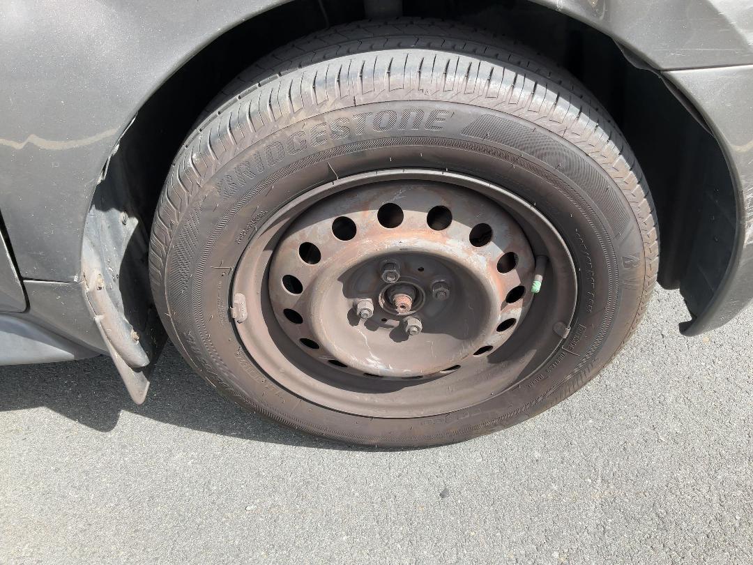 Photo '10' of Toyota IST 1.3L