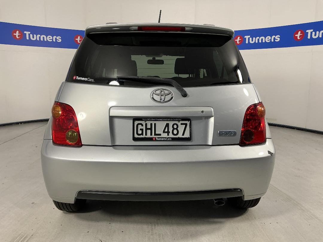 Photo '6' of Toyota IST