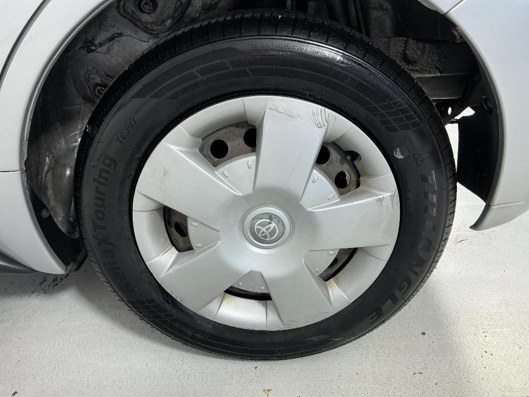 Photo '11' of Toyota IST