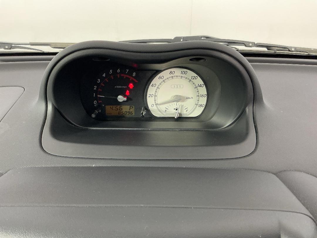 Photo '21' of Toyota IST