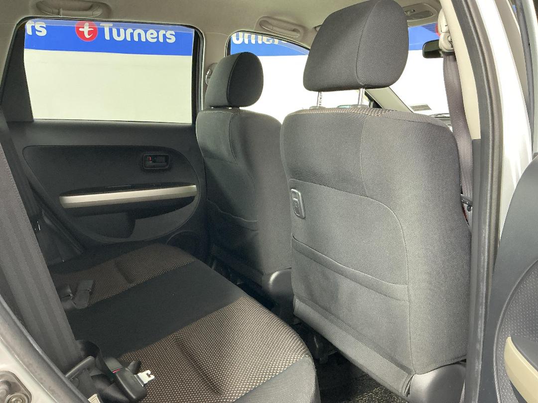 Photo '20' of Toyota IST