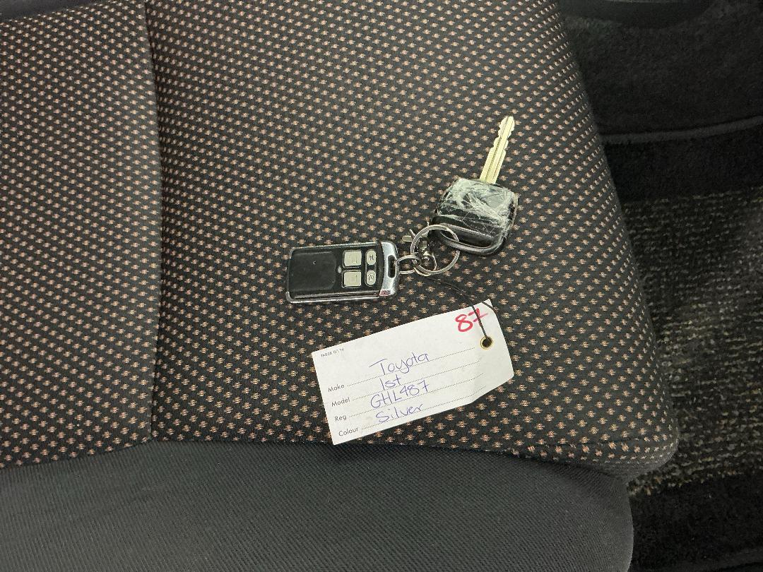 Photo '22' of Toyota IST