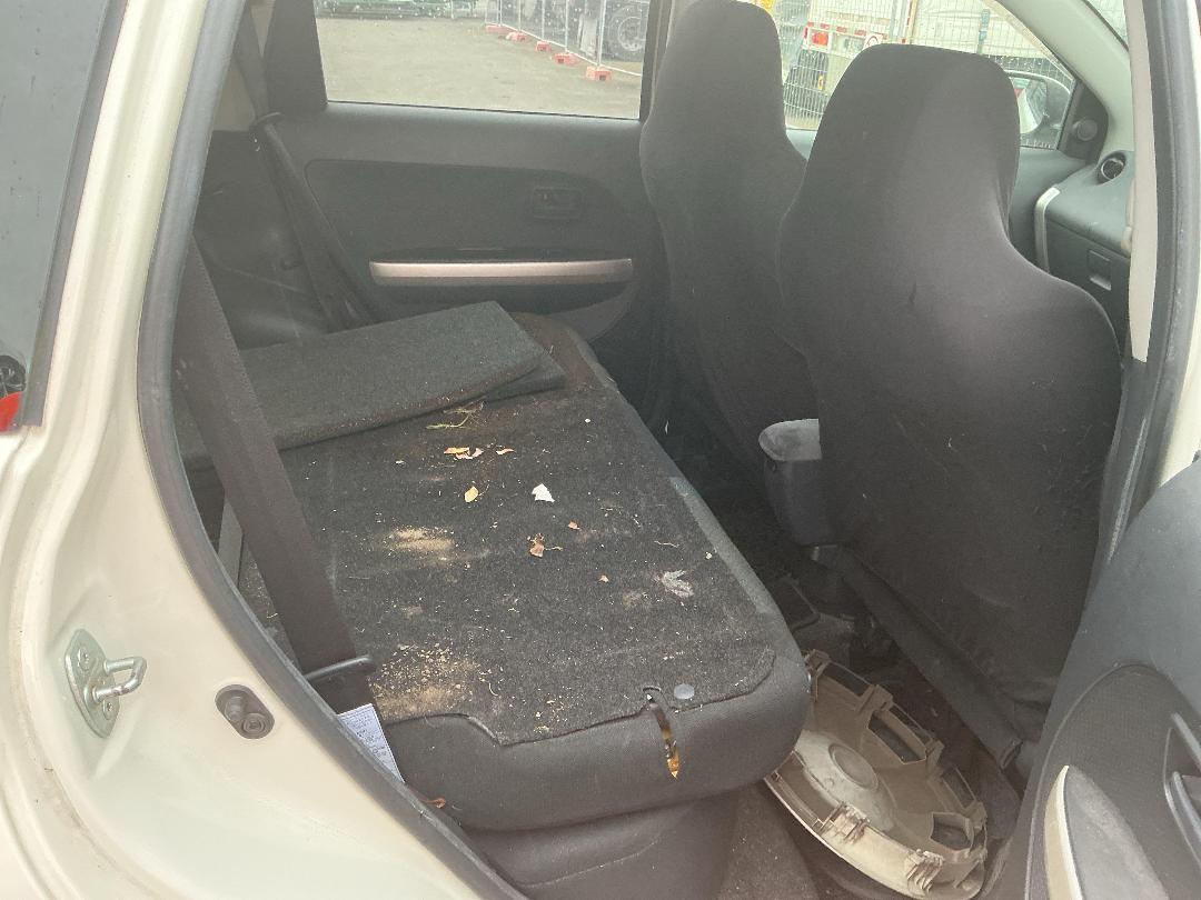 Photo '14' of Toyota IST