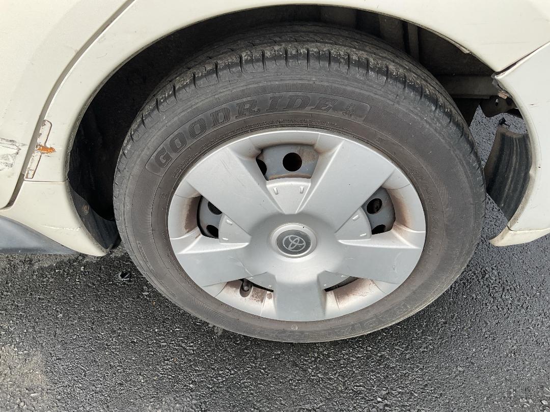 Photo '11' of Toyota IST Photo '11' of Toyota IST