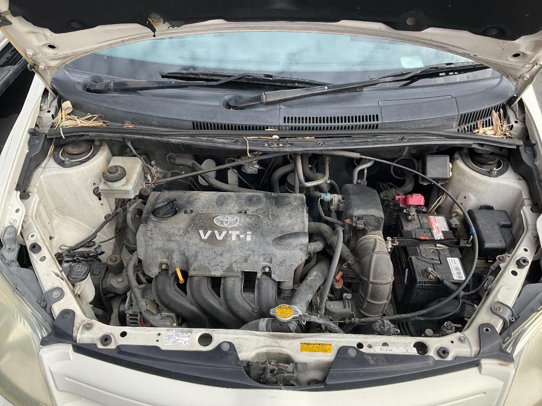 Photo '22' of Toyota IST Photo '22' of Toyota IST