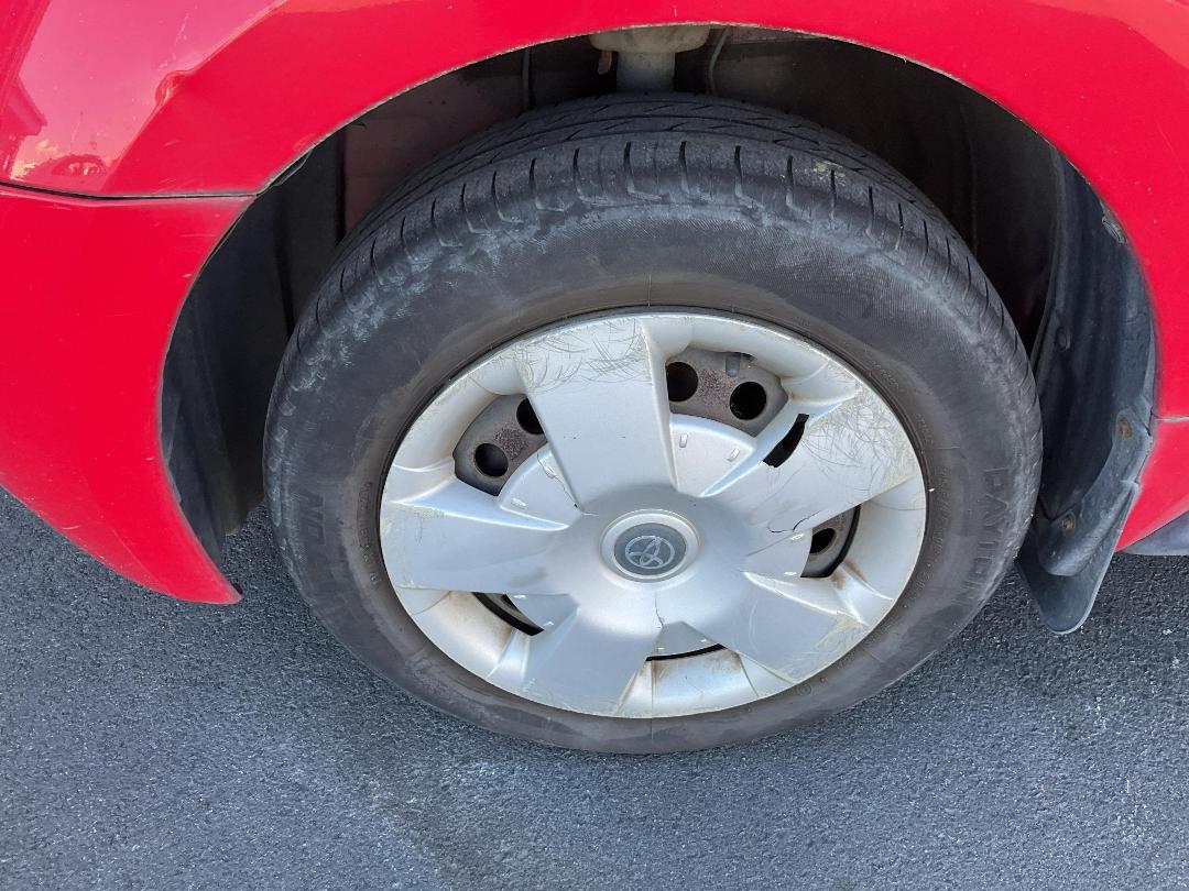 Photo '14' of Toyota IST Photo '14' of Toyota IST