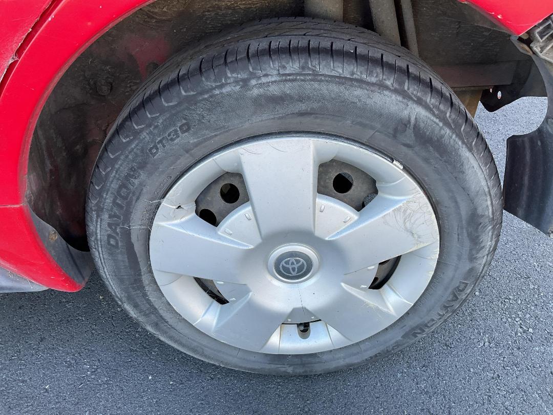 Photo '15' of Toyota IST Photo '15' of Toyota IST