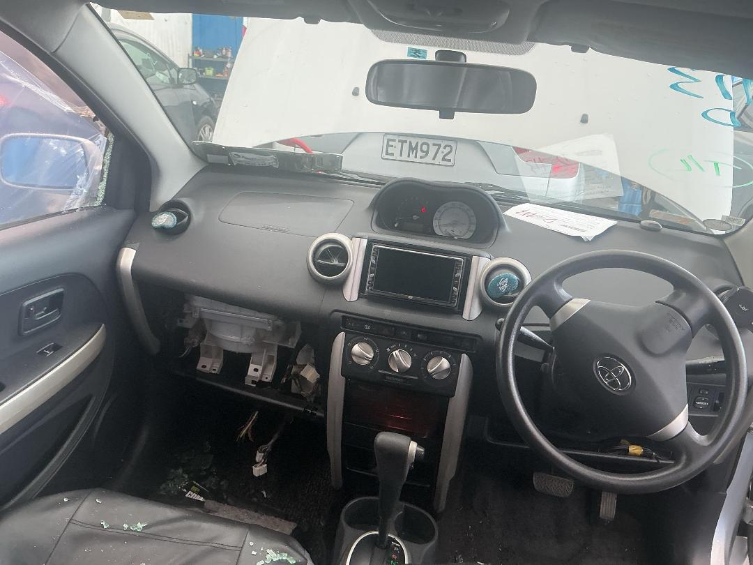 Photo '21' of Toyota IST