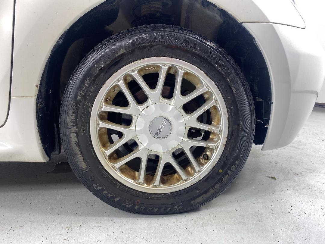 Photo '9' of Toyota IST