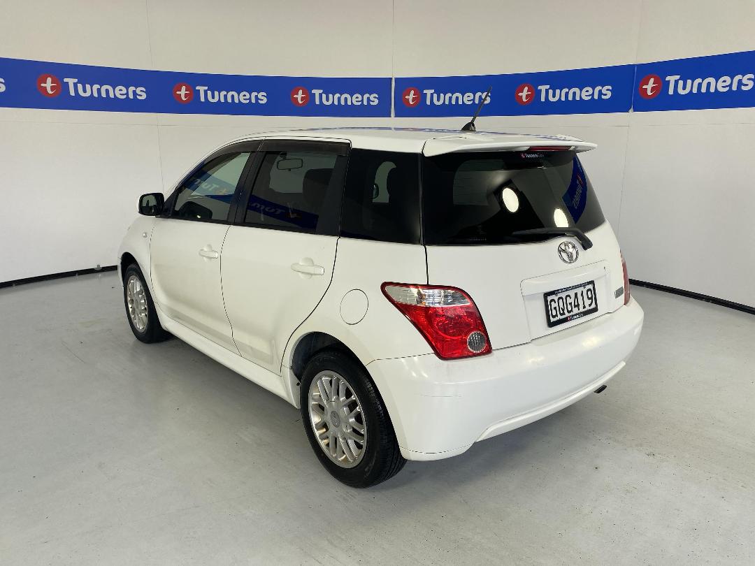 Photo '5' of Toyota IST