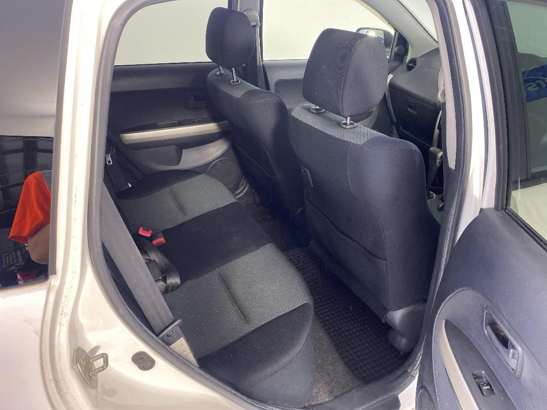 Photo '20' of Toyota IST