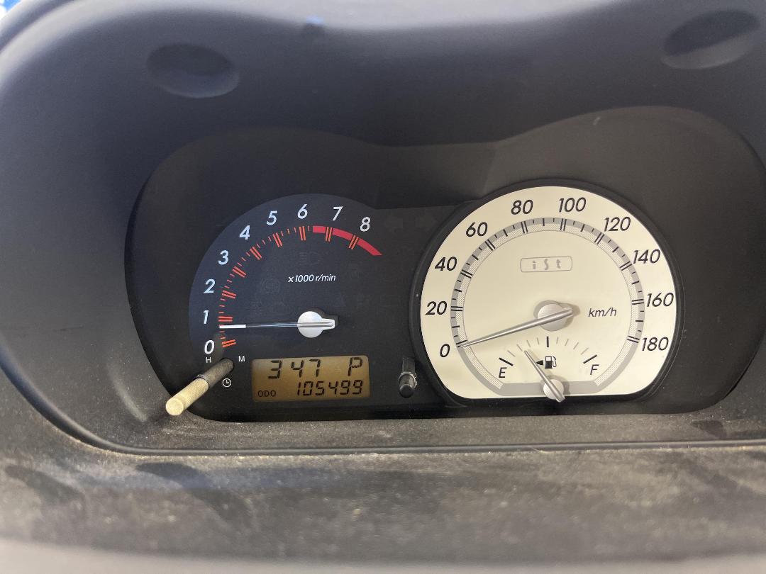 Photo '21' of Toyota IST