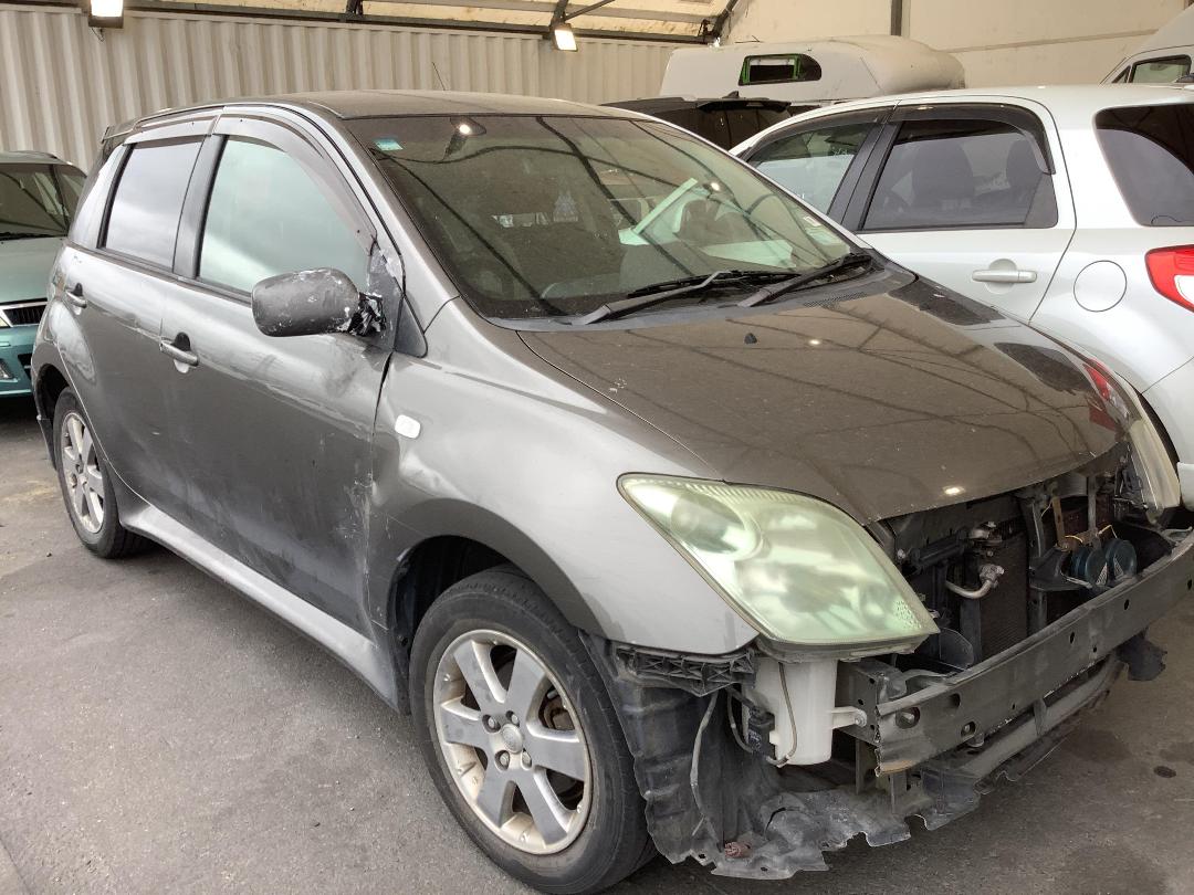 Photo '4' of Toyota IST