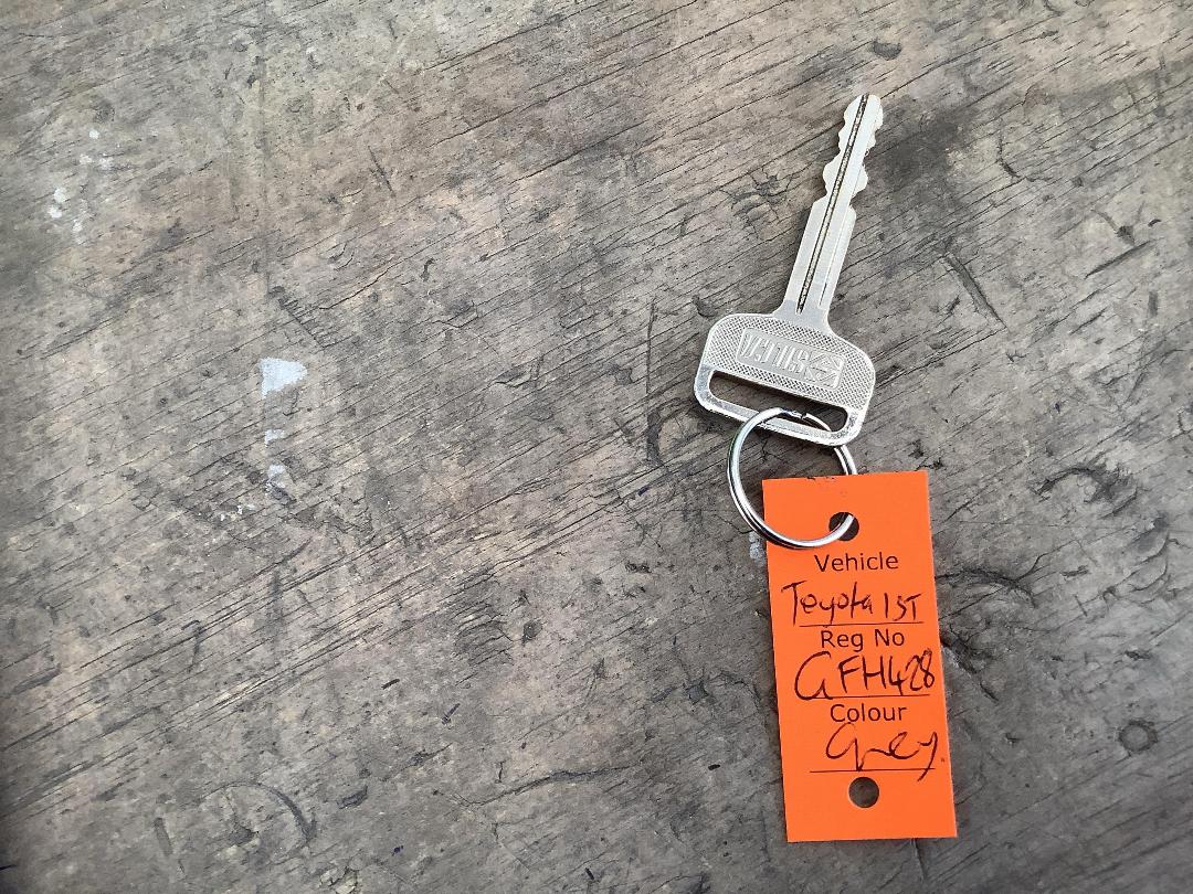 Photo '18' of Toyota IST