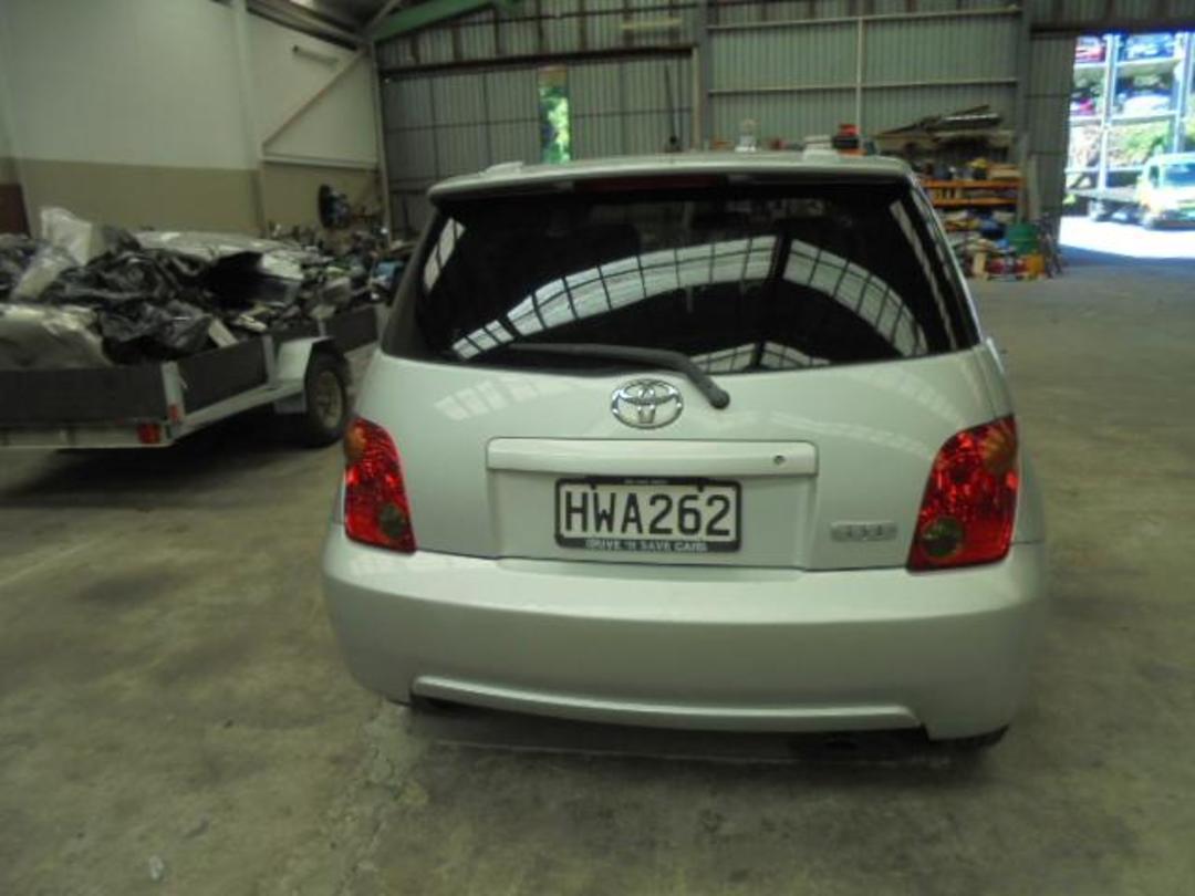 Photo '3' of Toyota IST