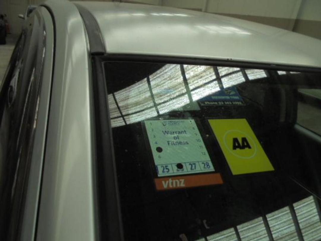 Photo '16' of Toyota IST