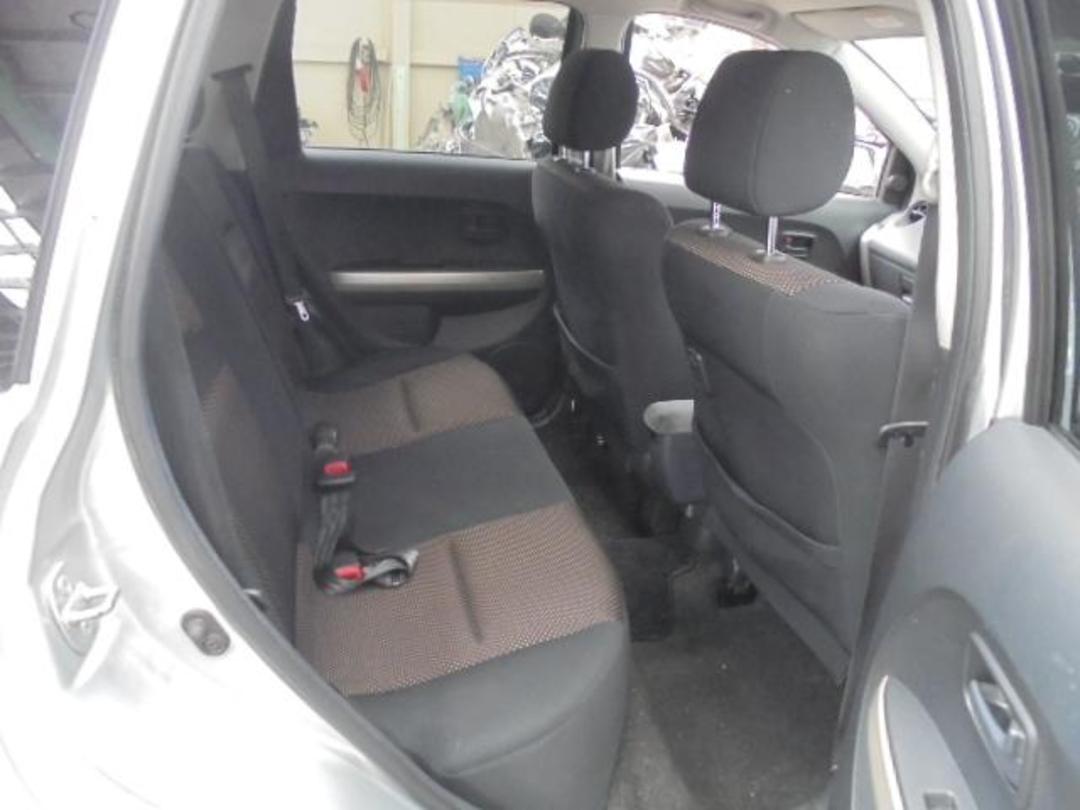 Photo '7' of Toyota IST