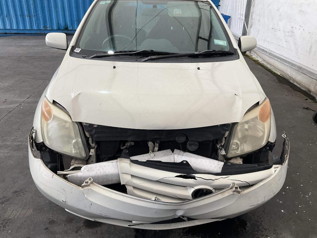 Photo '2' of Toyota IST