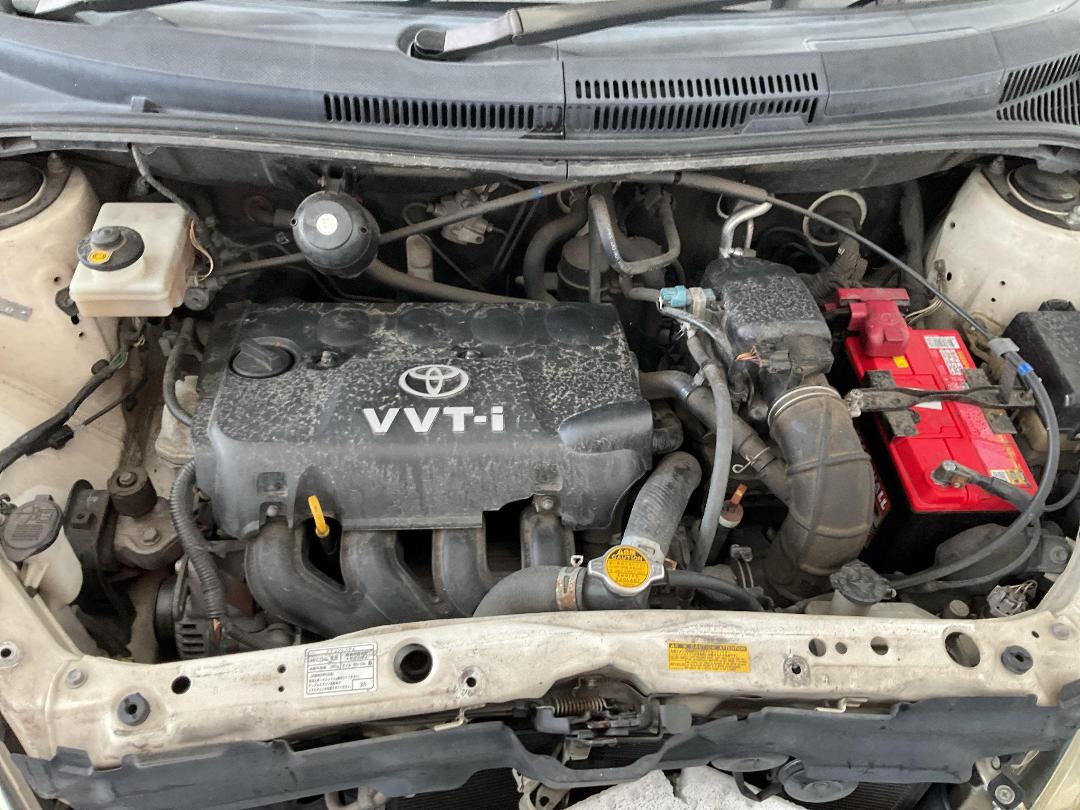 Photo '12' of Toyota IST