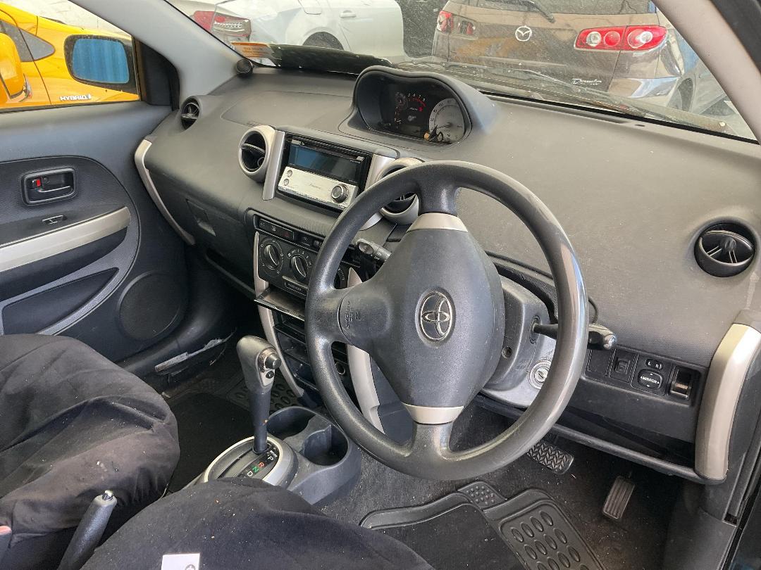 Photo '25' of Toyota IST