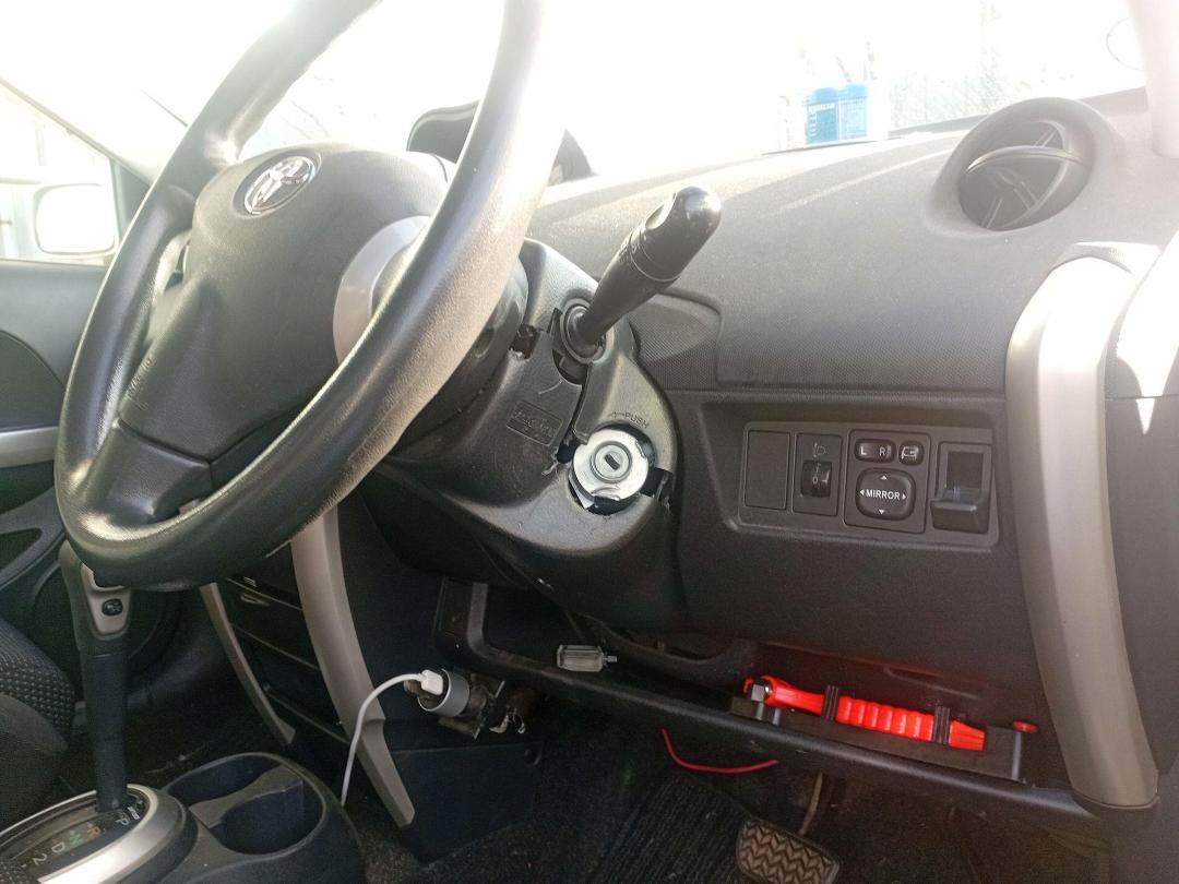 Photo '24' of Toyota IST