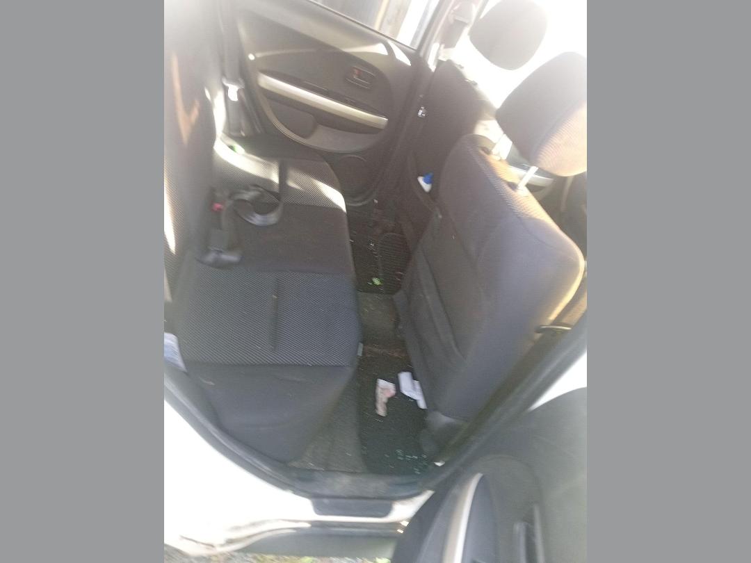 Photo '38' of Toyota IST