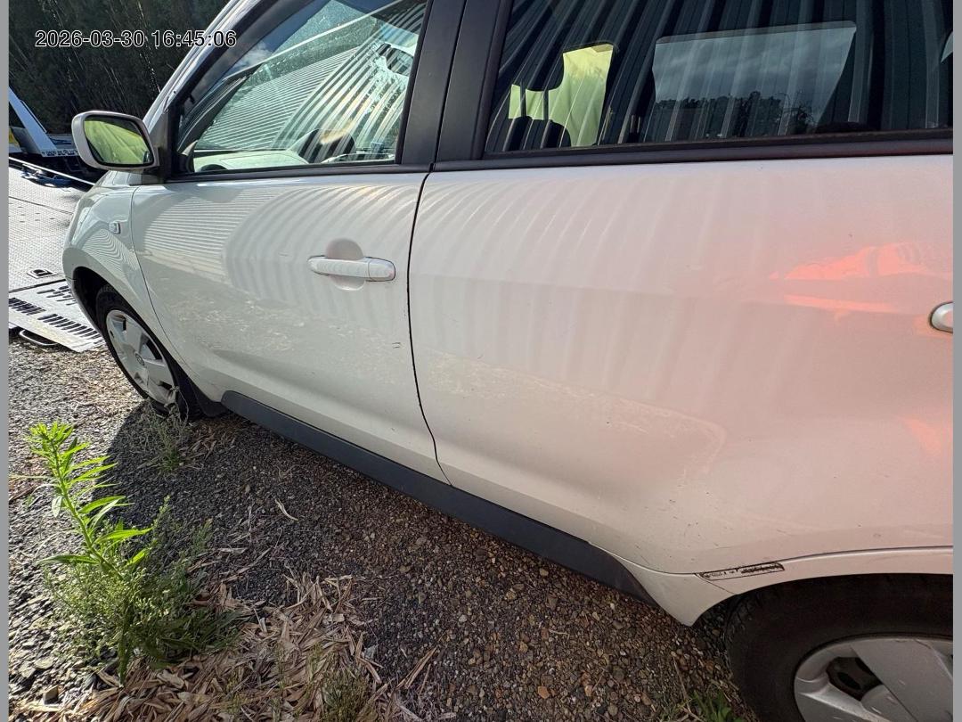 Photo '7' of Toyota IST