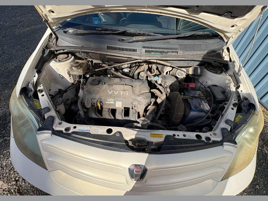 Photo '13' of Toyota IST