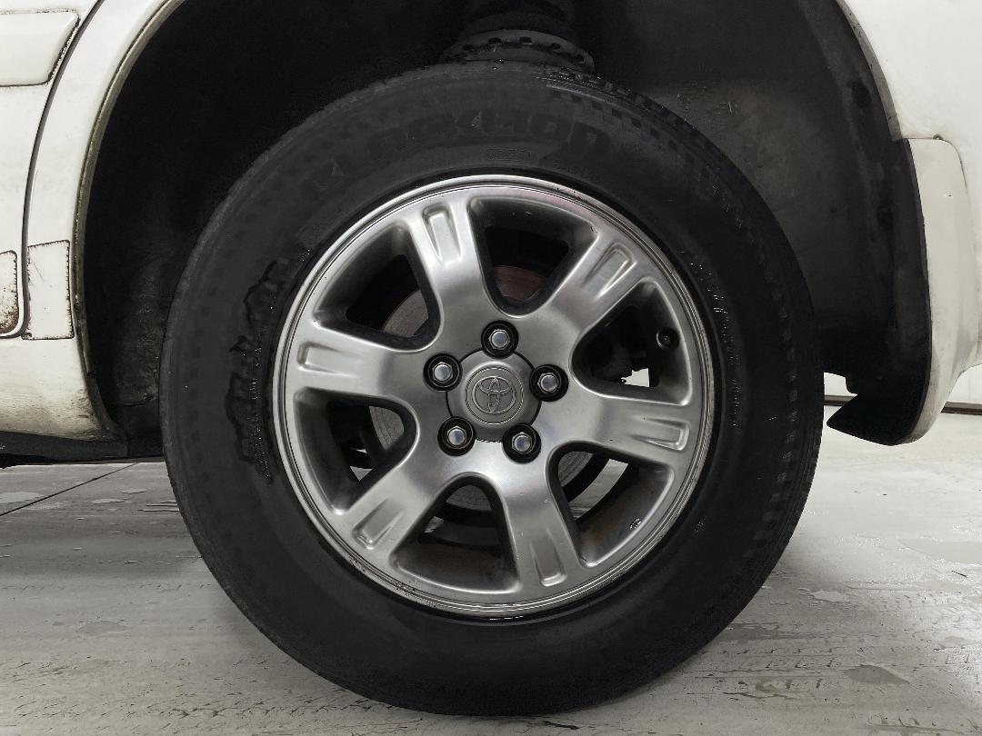 Photo '11' of Toyota Kluger