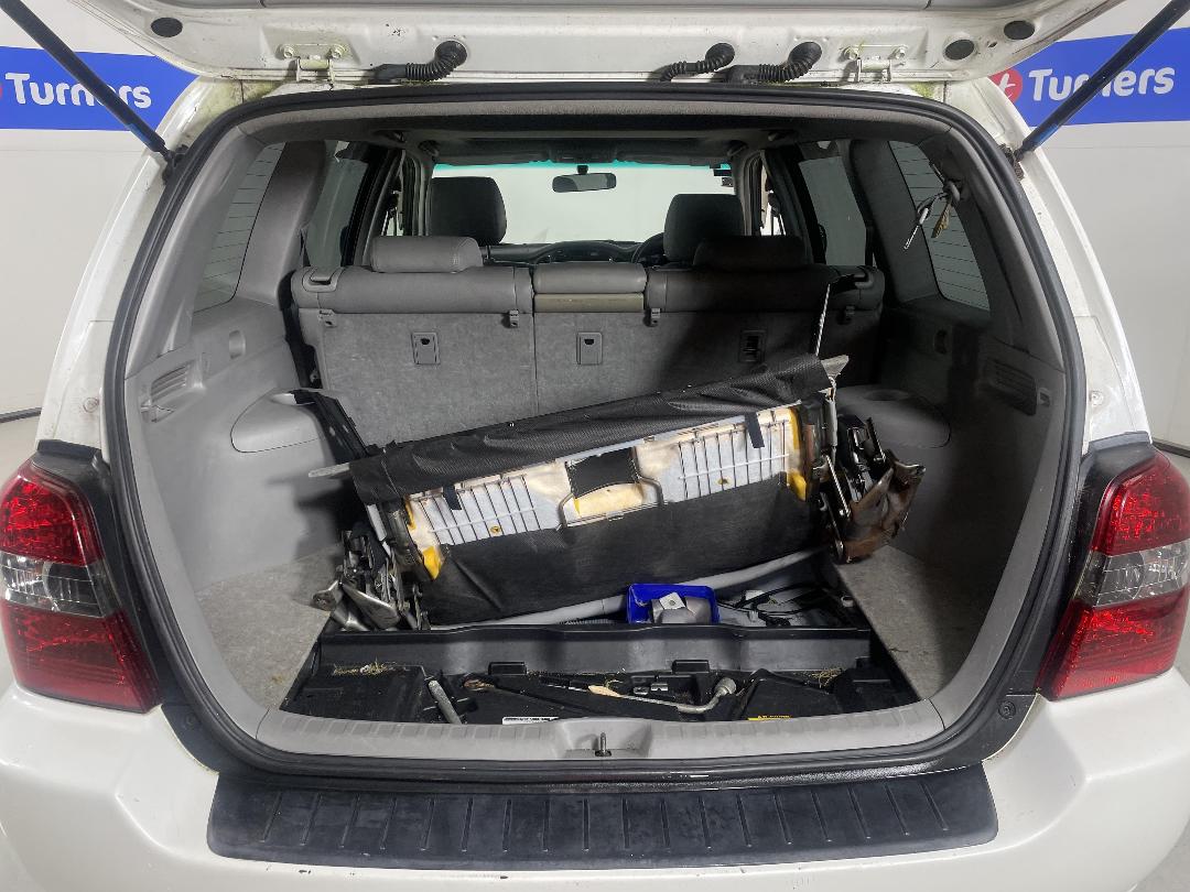 Photo '14' of Toyota Kluger