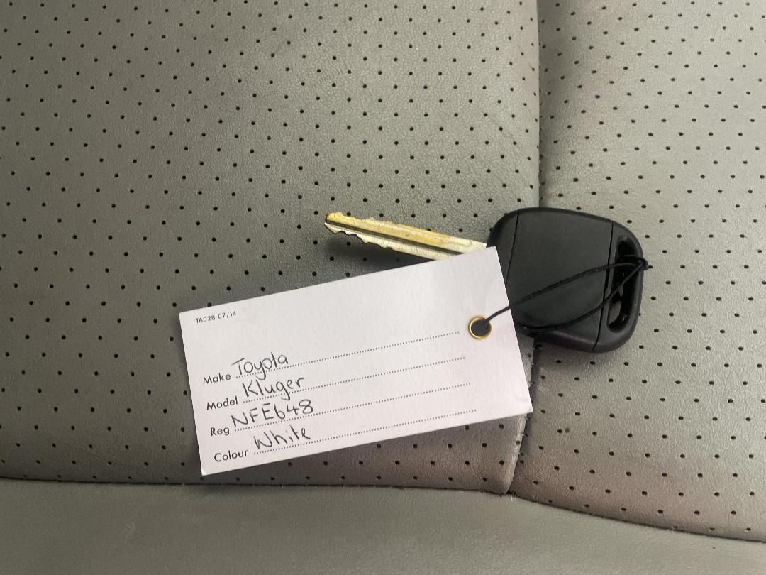 Photo '22' of Toyota Kluger