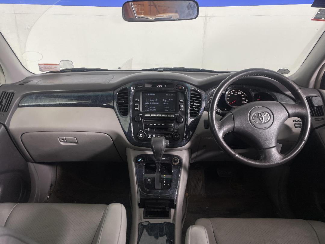 Photo '17' of Toyota Kluger