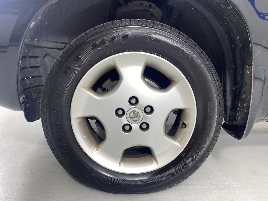 Photo '10' of Toyota Kluger