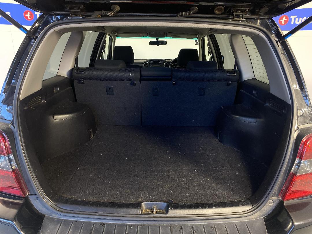 Photo '14' of Toyota Kluger